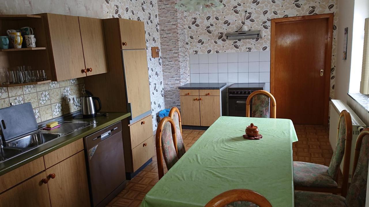 Ferienwohnung Linde - Marburg Biedenkopf Mit 5 Zimmer Und Balkon Frechenhausen Eksteriør bilde